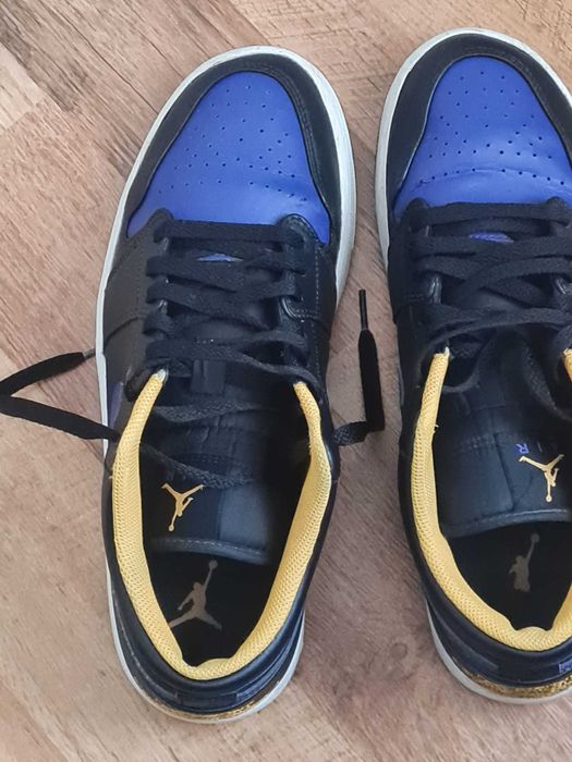 Adidași  Nike Air Jordan 1 Low Lakers,Nr 45