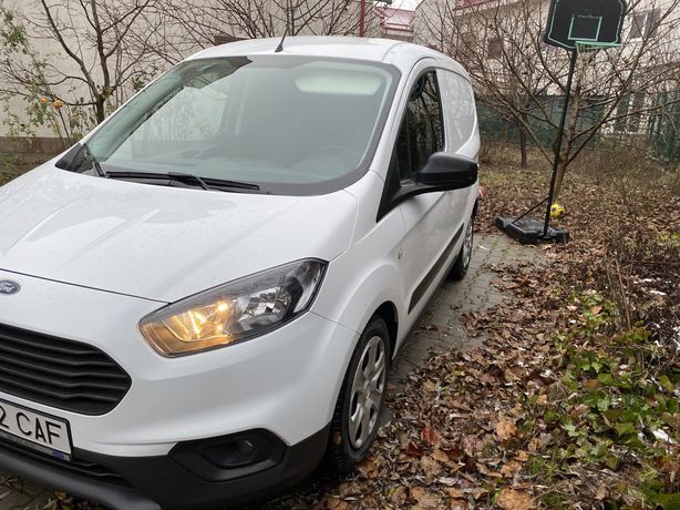 Ford Transit Courier 1.0 Ecoboost 100 CP