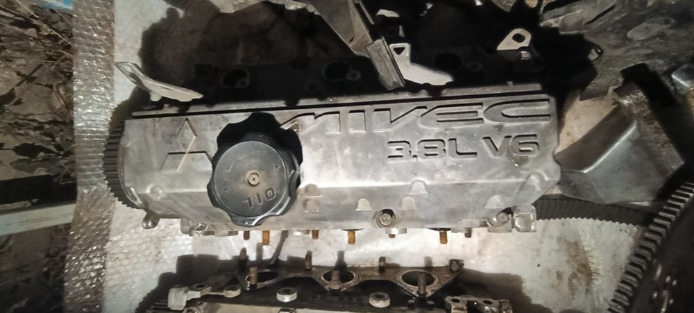 головка паджеро 3.8