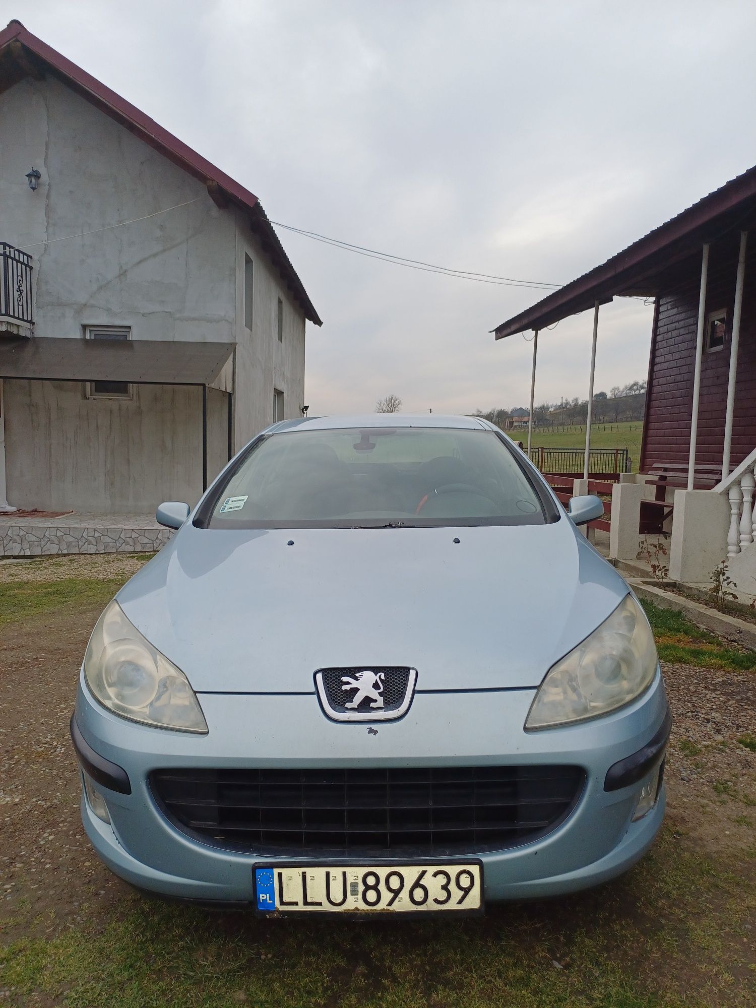 vând Peugeot 407