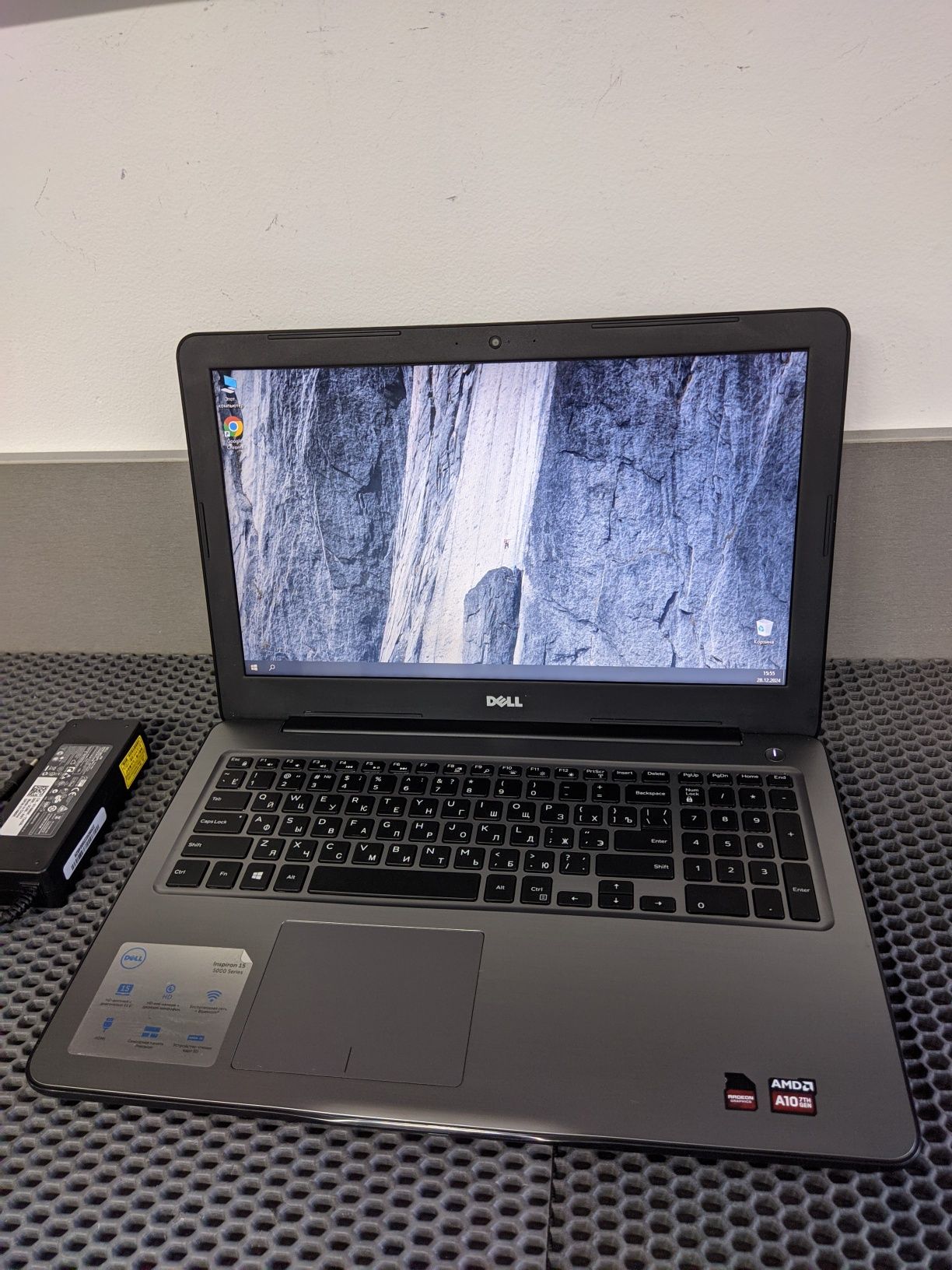 DELL P66F (Core i5-7200U/ 8GB DDR4/ HD Graphics 620/ SSD 256GB)