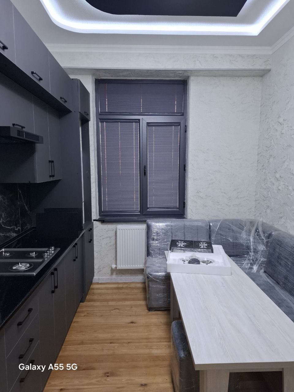 Jalyuzi yuqori sifatli materialarda