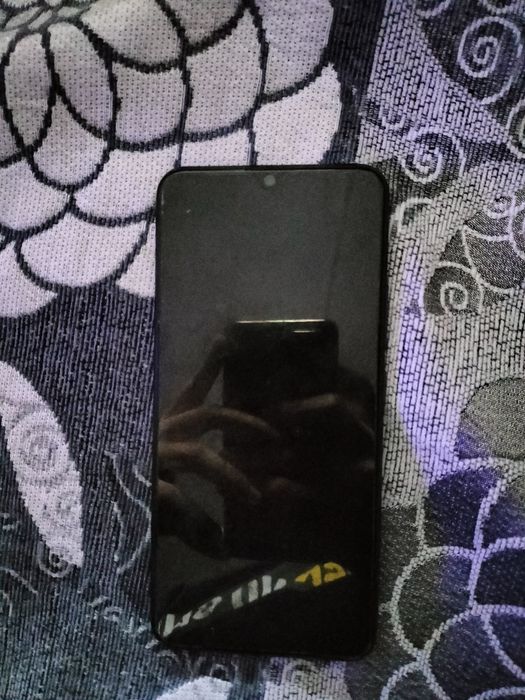 Продам Vivo Y19.