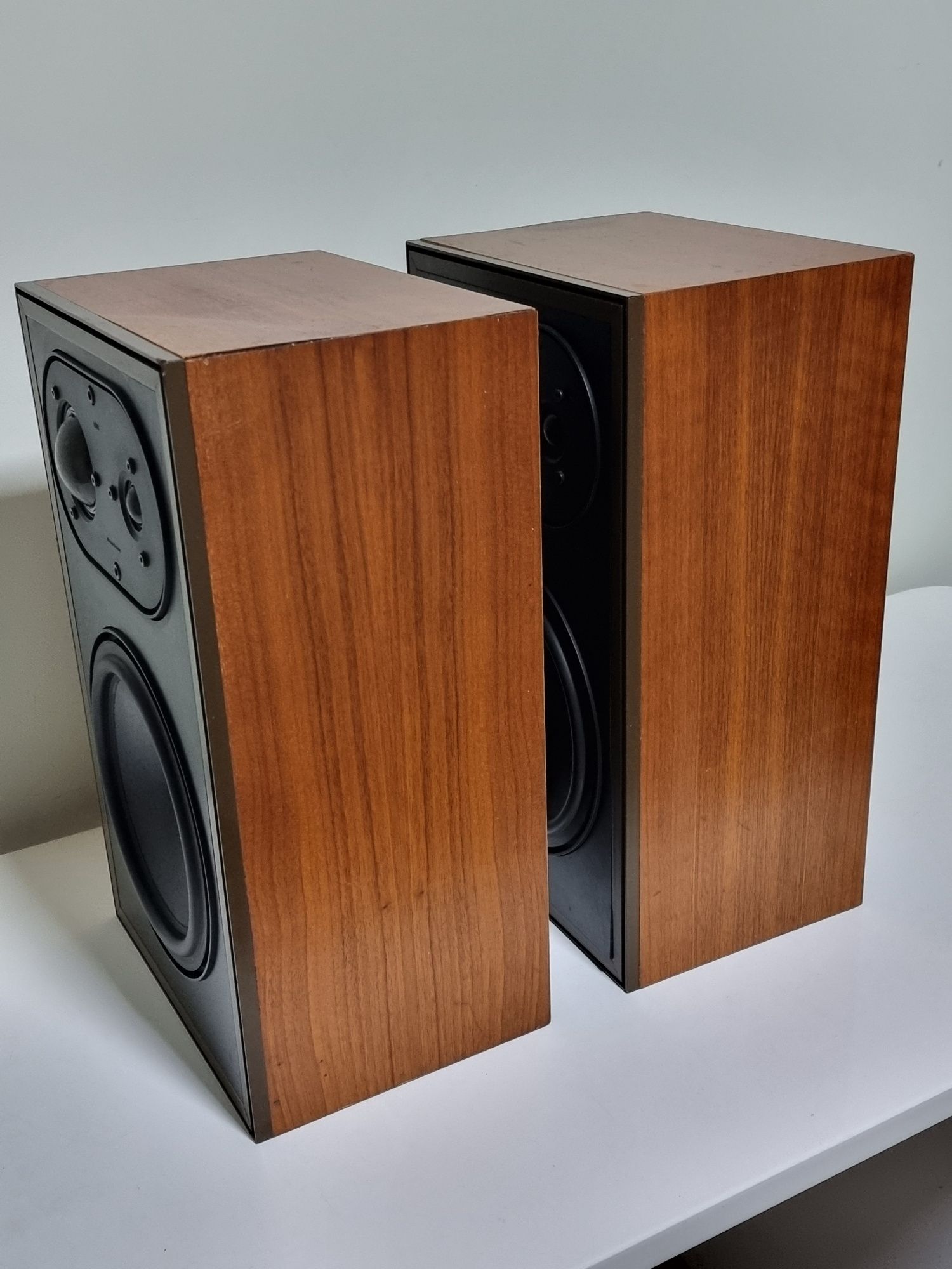 Тонколони Braun L8070HE