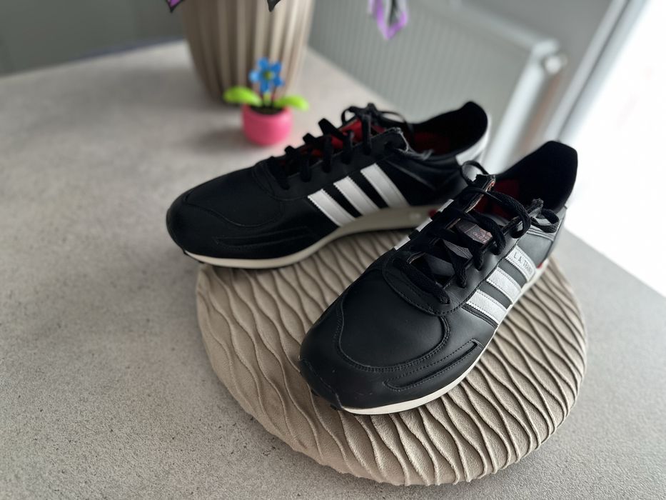 Adidas la trainer black