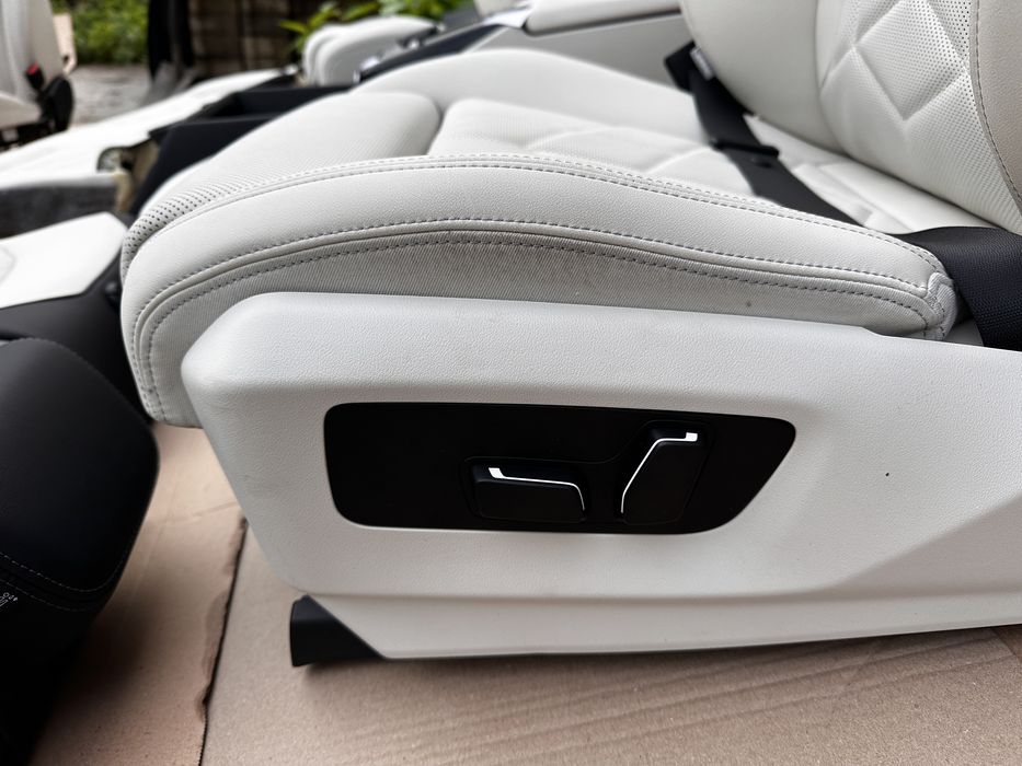 Interior BMW seria 5 G60 impecabil piele ,harman karfon