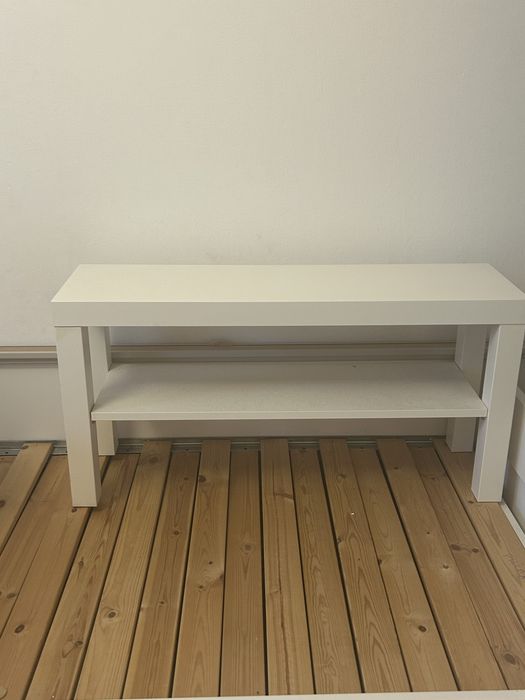 Vand doua masute ikea 40 lei bucata