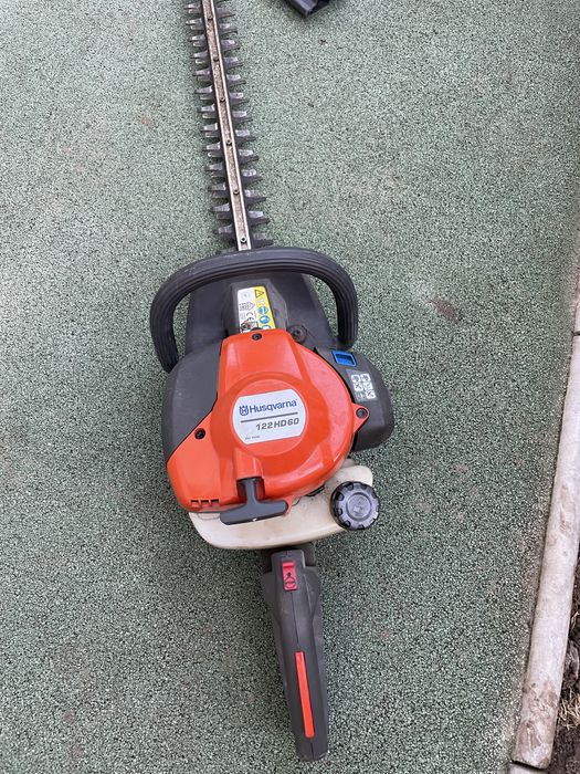 Trimmer de gard viu Husqvarna 122hd60