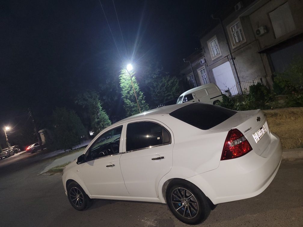 Neksa3 sotilad gaz bor