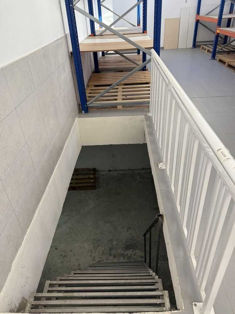 Дава се под наем Склад в Асеновград - 650 кв.м за 1785 € - Снимка #6