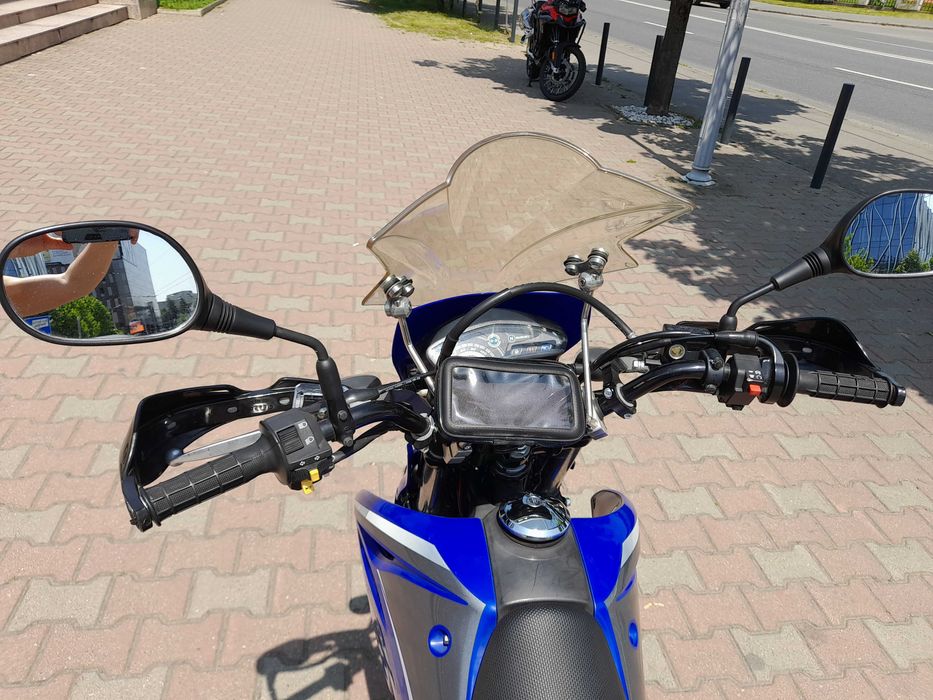 Moto Suzuki DR125 SM