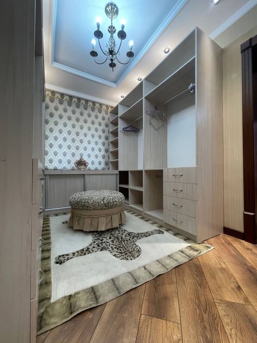 Аренда 5 комнатная на Садыка Азимова 140 кв.м