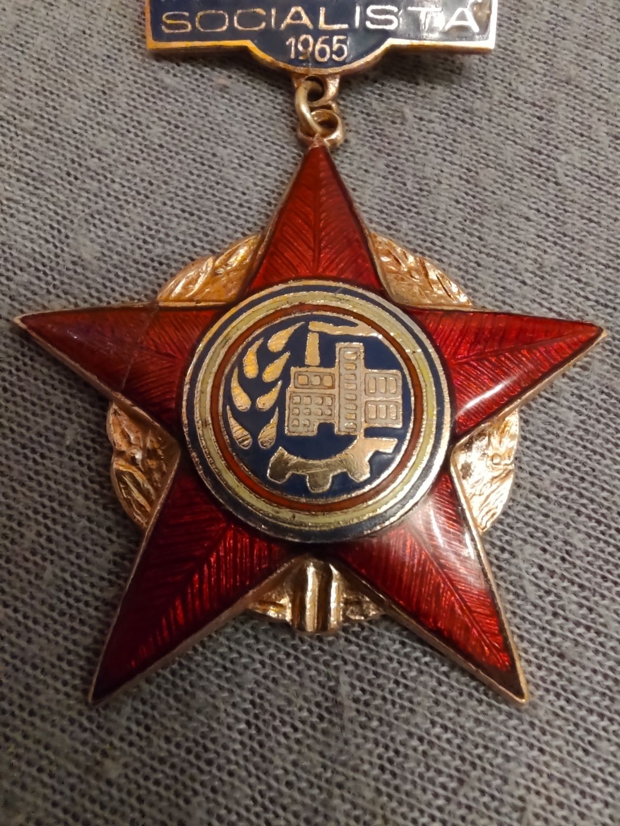 Medalie Fruntaș in întrecerea socialistă - 1965