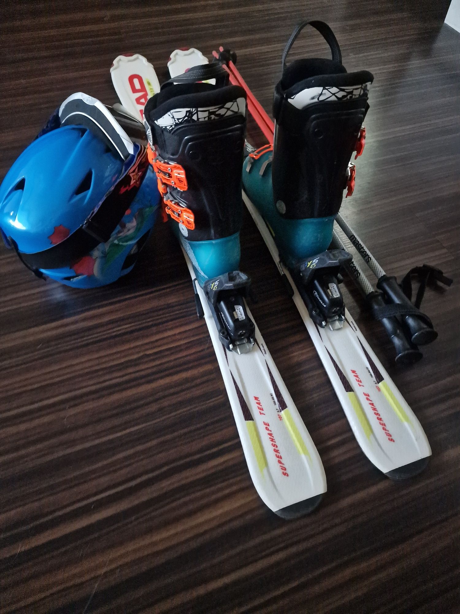 2 бр детски ски комплекта