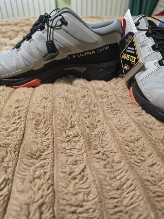 Vand Salomon Ultra 4 Goretex nr 41 1/3