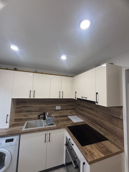 Inchiriez Apartamen