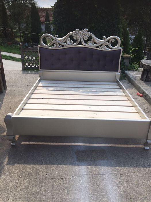 Pat dormitor sculptat