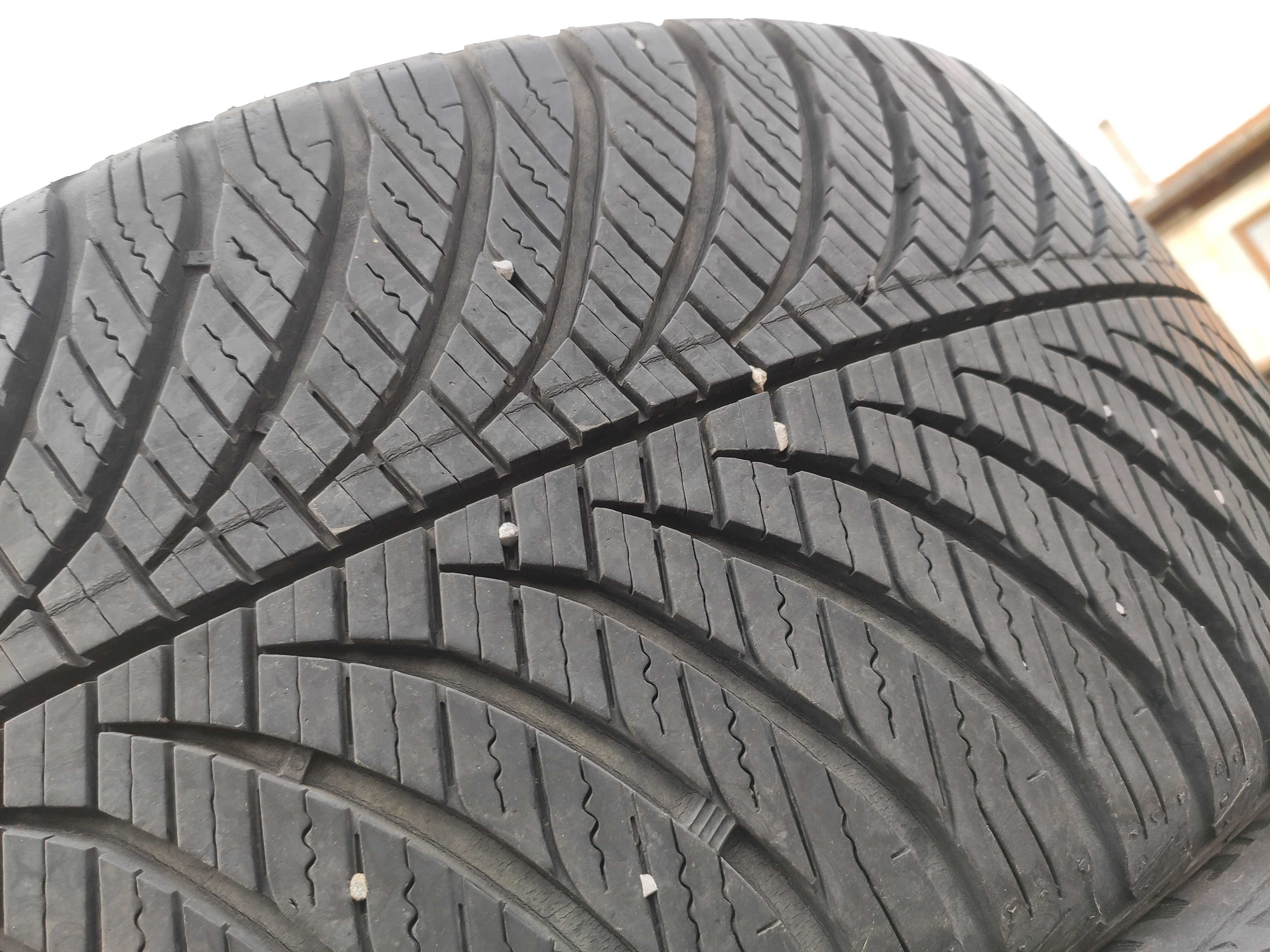 4бр Всесезонни гуми 235 45 18 - Goodyear