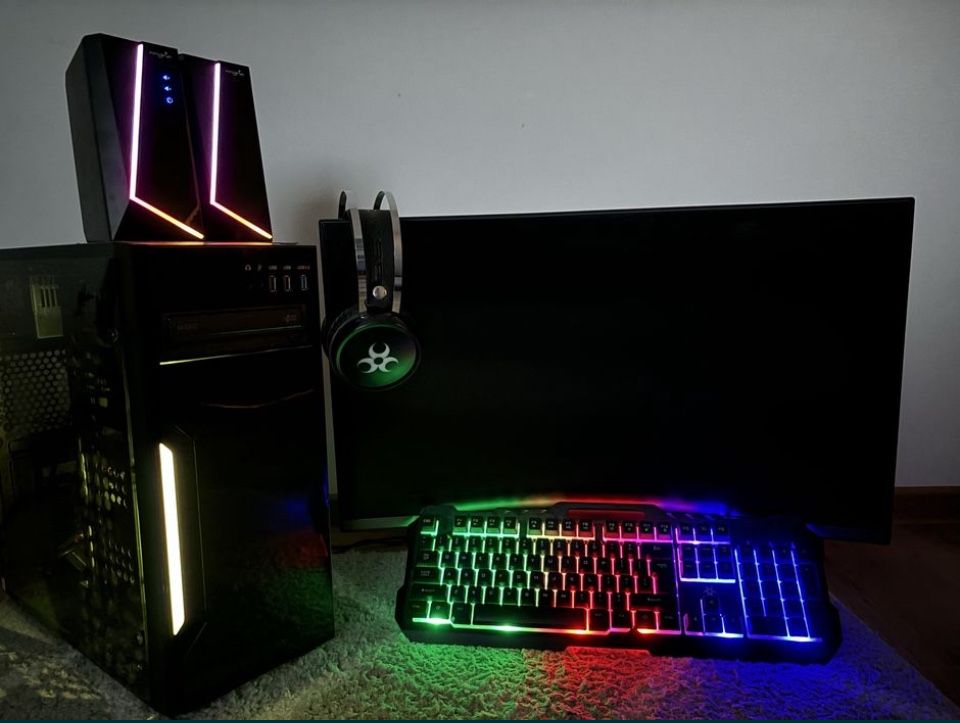 Set up gaming 2200 lei negociabil