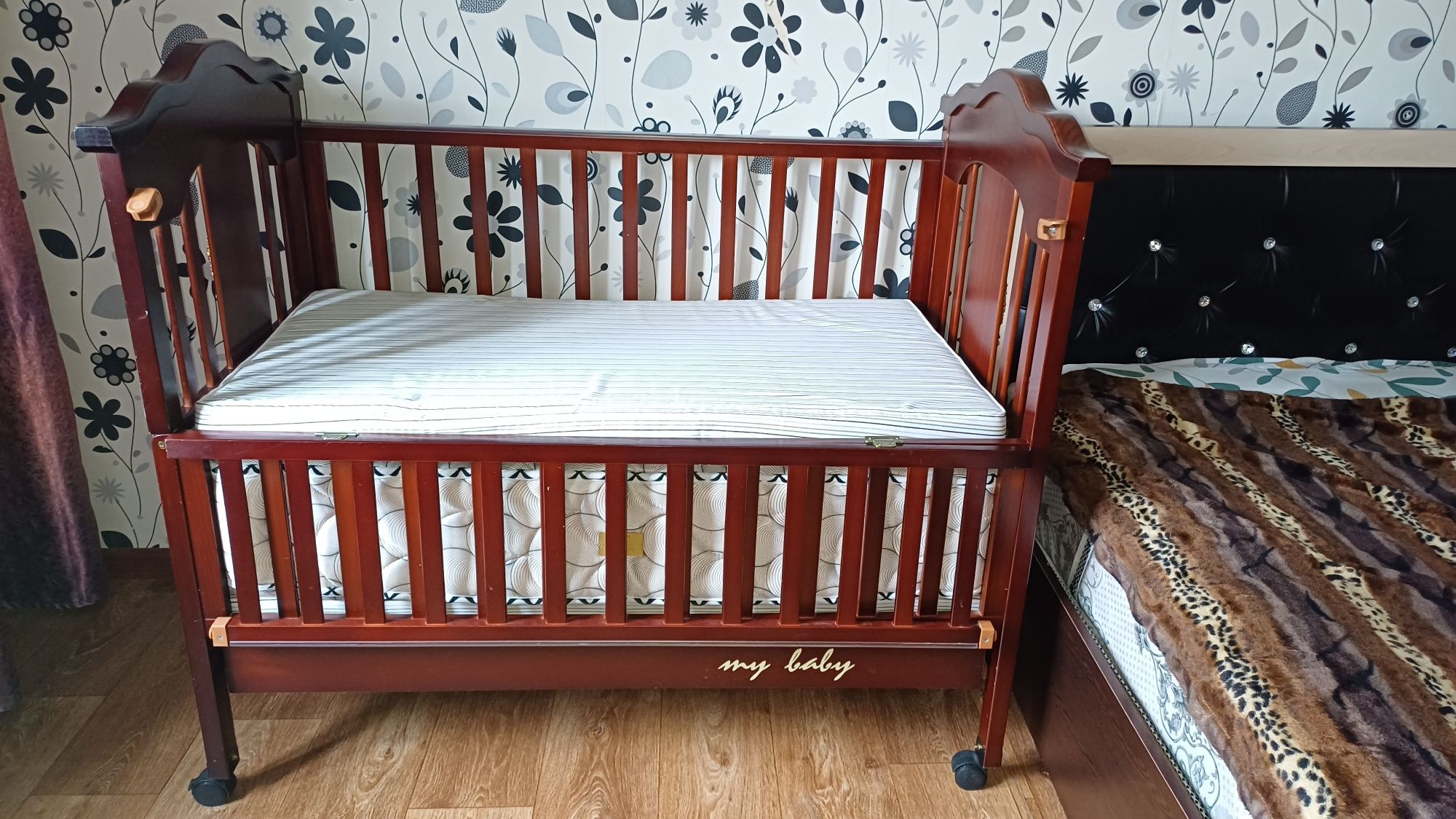 Детская кроватка, приставная
