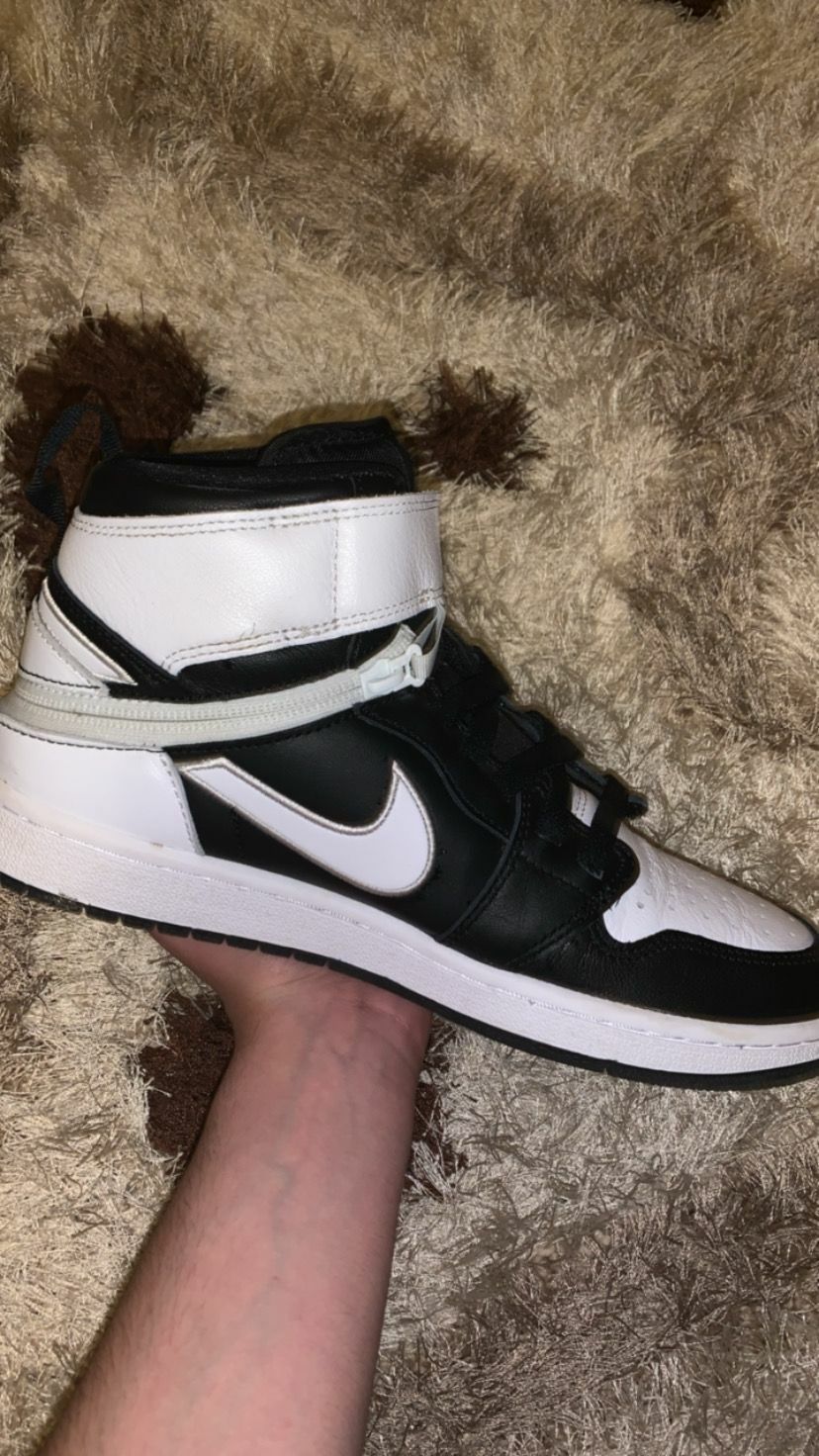 Air Jordan 1 High flyase black white