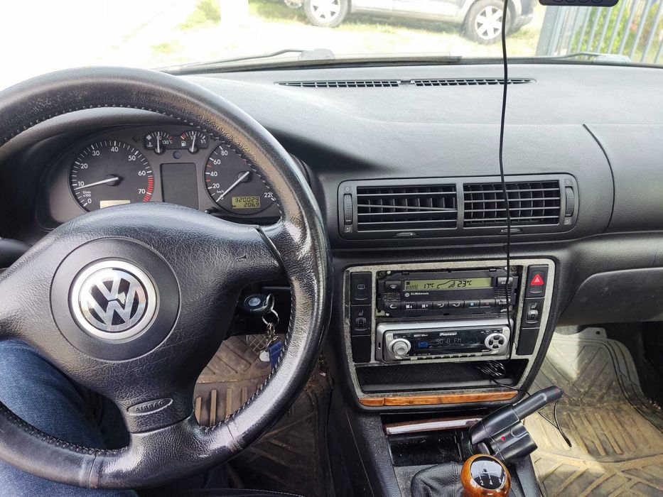 volkswagen passat benzina 1,6