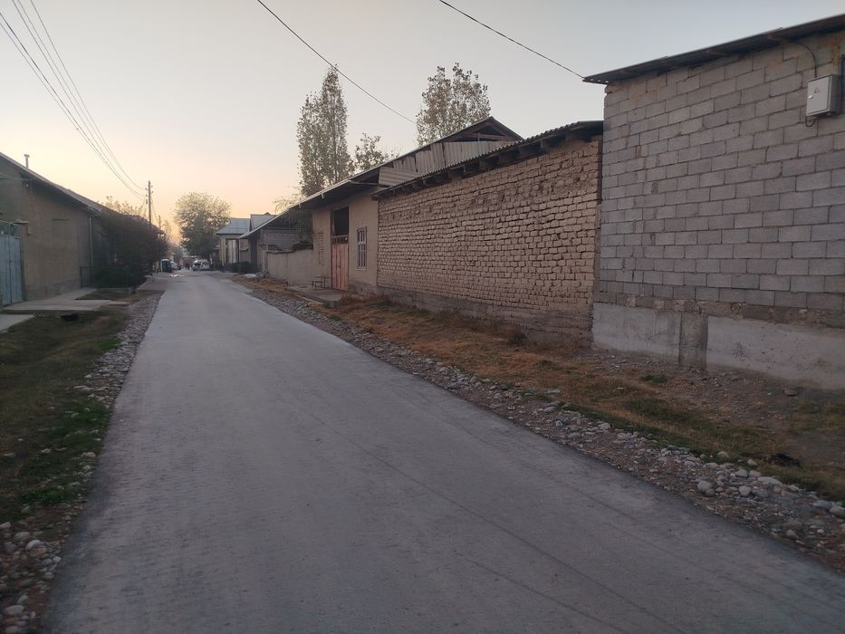 8 sutik yer sotiladi