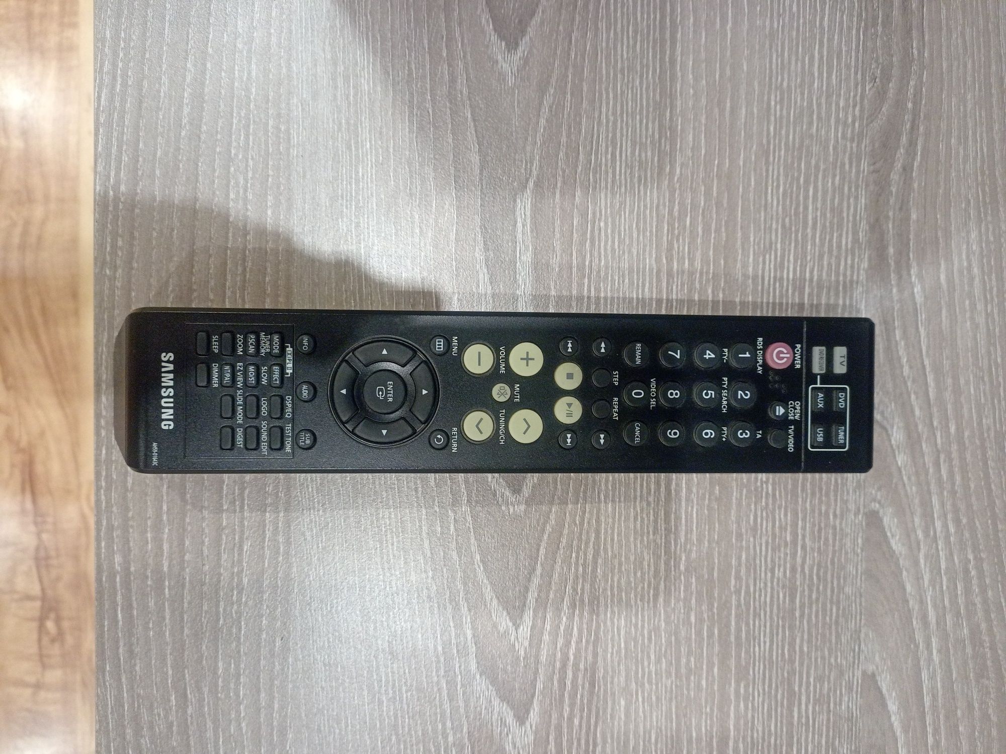 DVD Samsung (домашно кино) с пет тонколони и субуфер