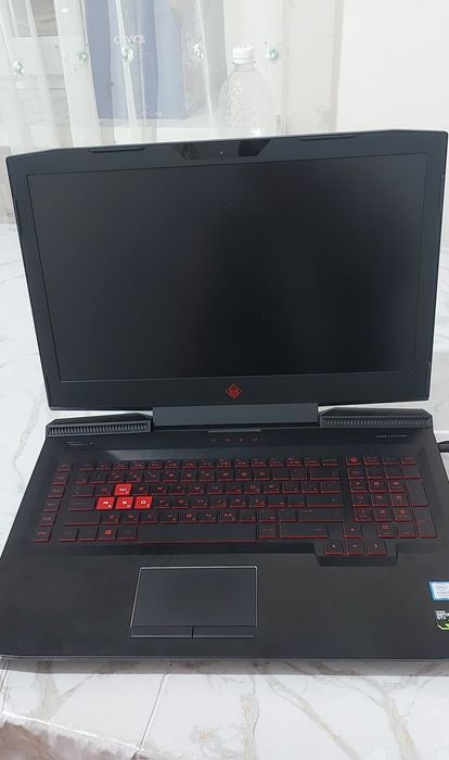 Игровой ноутбук HP OMEN 17 дюм большой