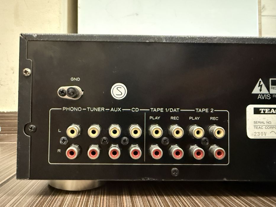 Teak A-X3000 Стерео усилвател