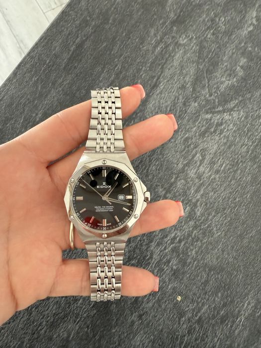 Ceas Edox pe baterie , fara defecte . Detin si zalele in plus