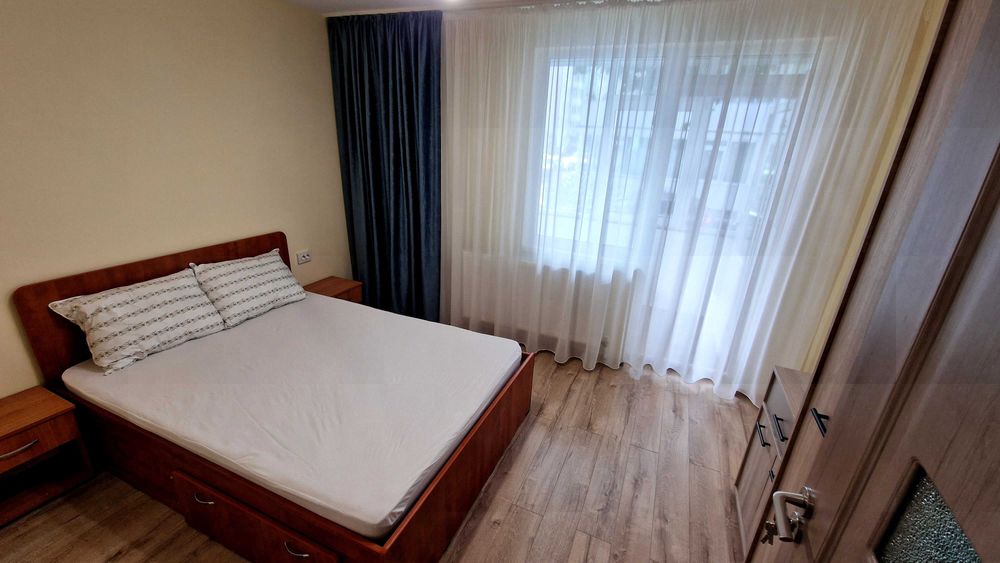 Inchiriez ap 2 cam Piatra Neamt, centru, str Ana Ipătescu