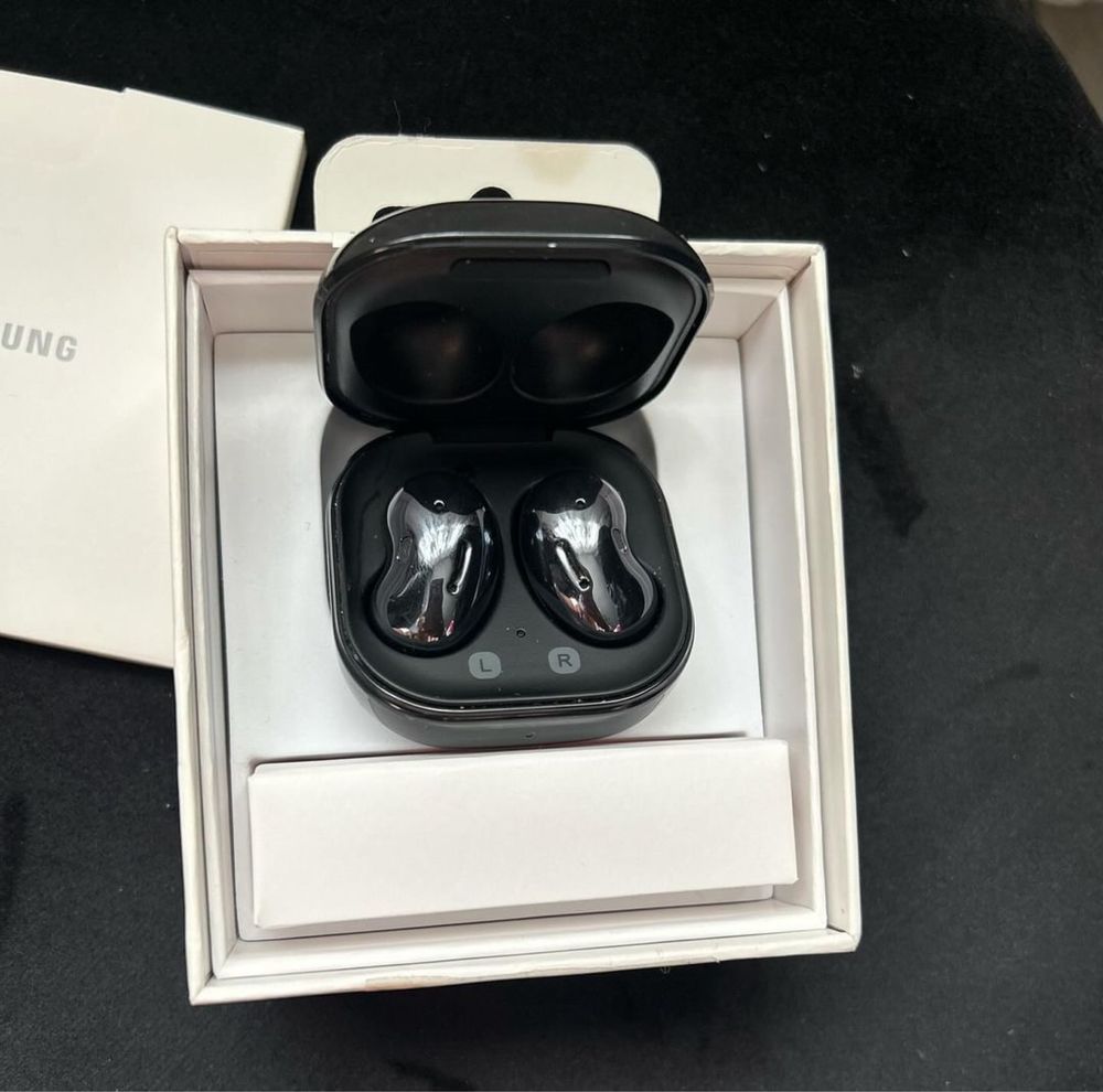 samsung galaxy buds live