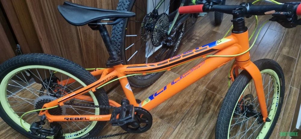 MTB CROSS Rebel Boy 20 - Portocaliu | 6-8 ani