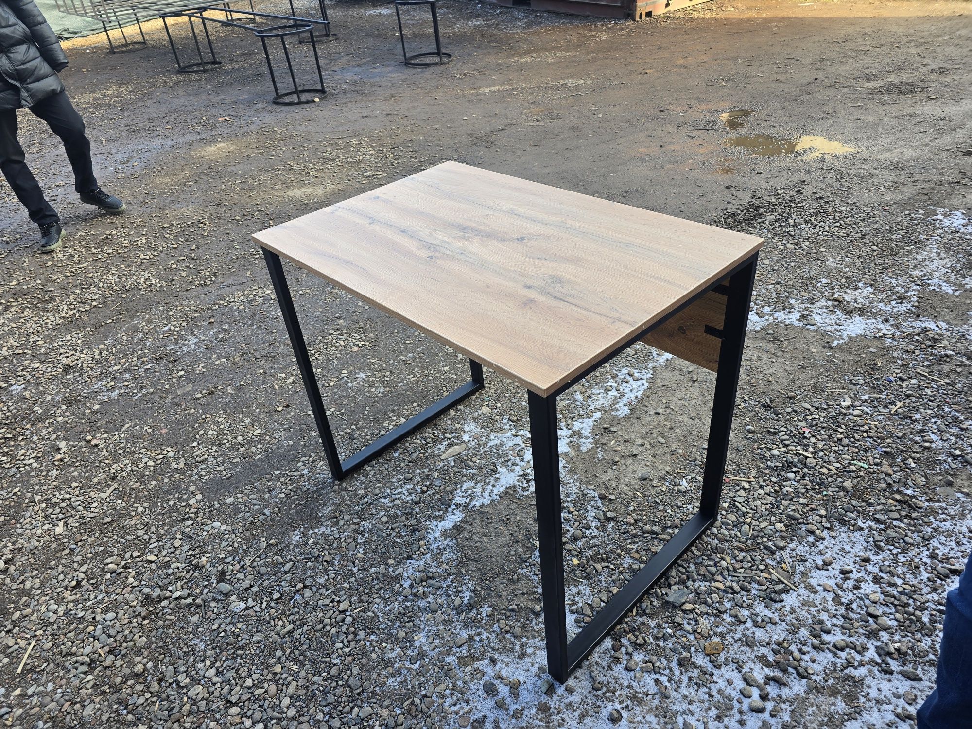 Loft stol sotiladi
