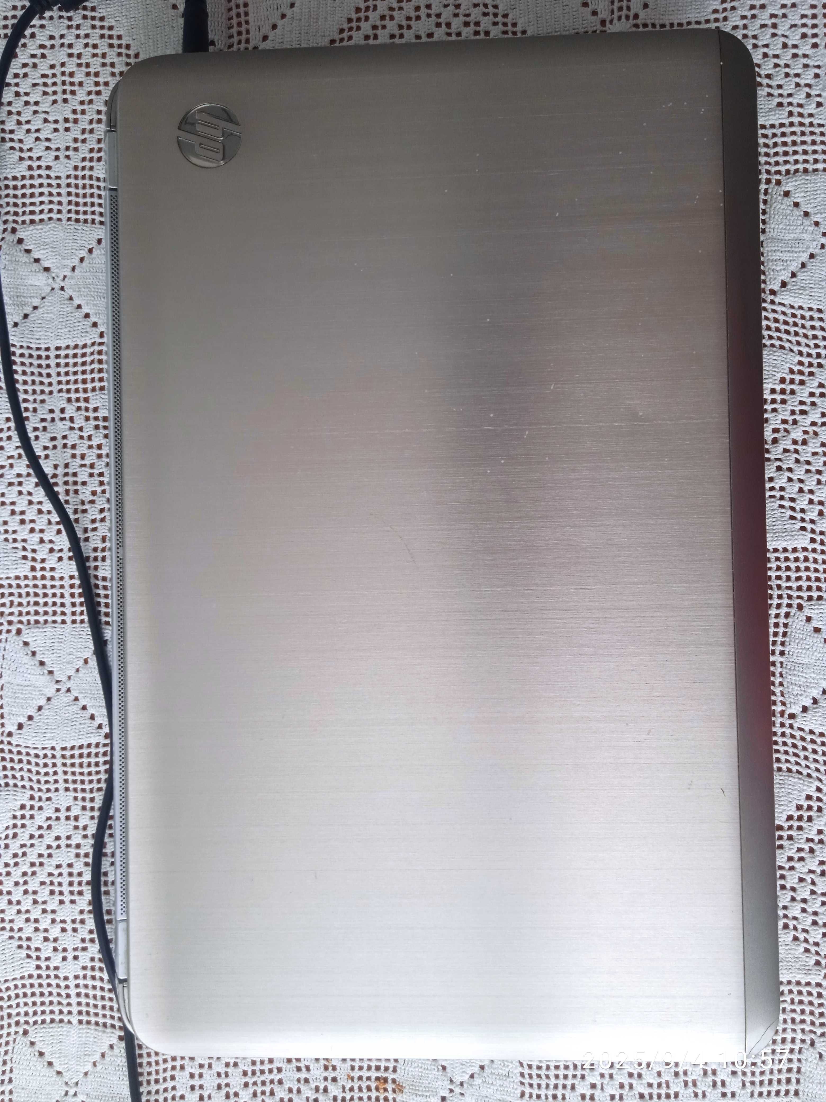 Продавам лаптоп HP 17"