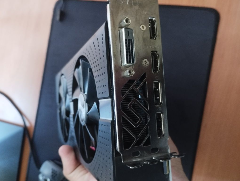 Sapphire rx 570 8 gb Nitro+ - отлична графична карта за гейминг