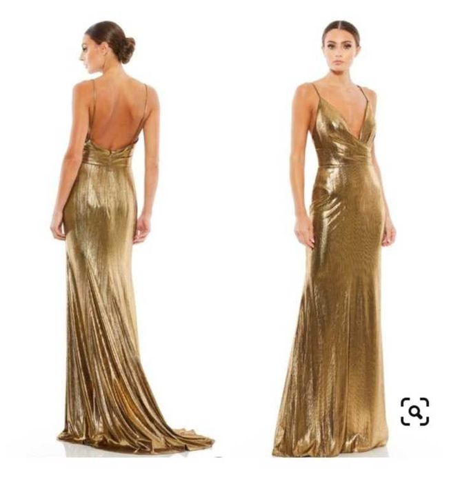 Платье из золотых пайеток