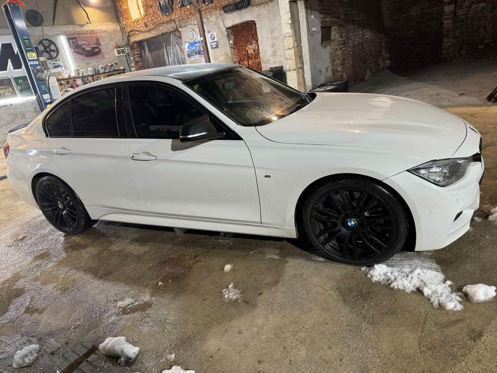 BMW F30 330d 258 На Части