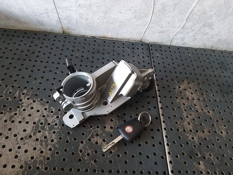 Contact auto cu cheie opel astra h 281726