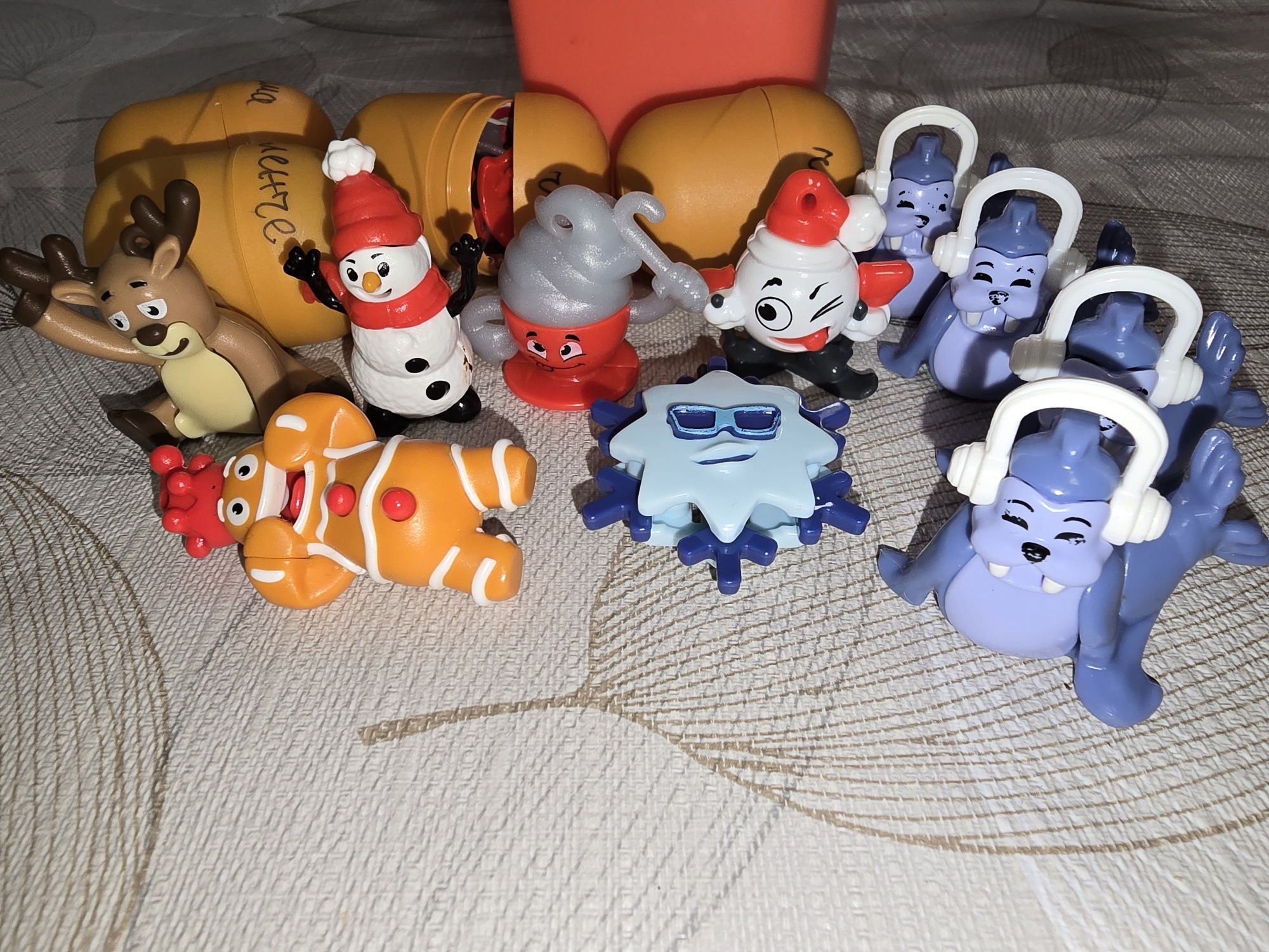 Киндер коледни играчки 2021