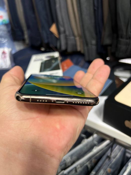 Iphone 11 pro max LLA 64 gb