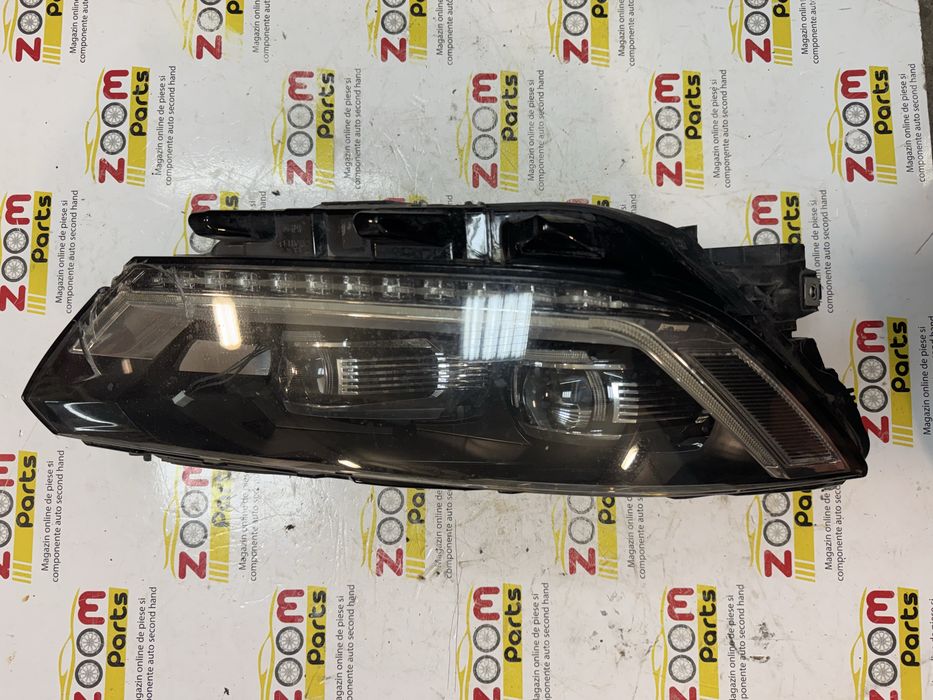 Far dreapta full LED matrix adaptive VW Passat B8 2016-2020