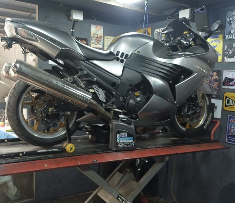 De vanzare Kawasaki ZZR absolut impecabil