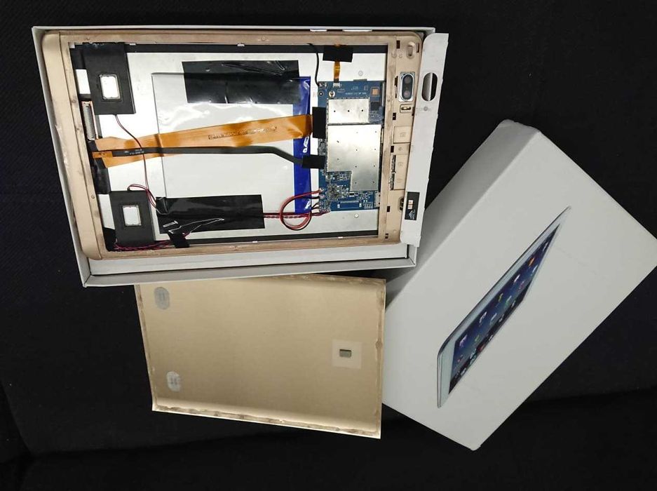 Vand 4 tablete (2xASUS + UTOC + Fengsiang) defecte