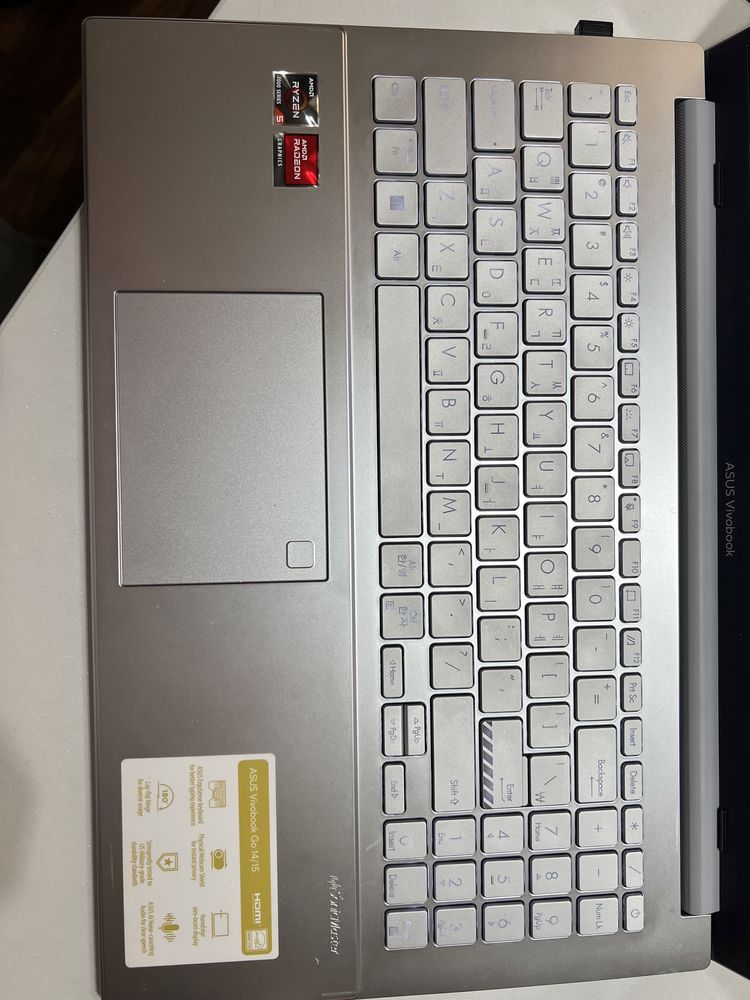 Компютер Asus Vivobook Limidet edition 7000 series