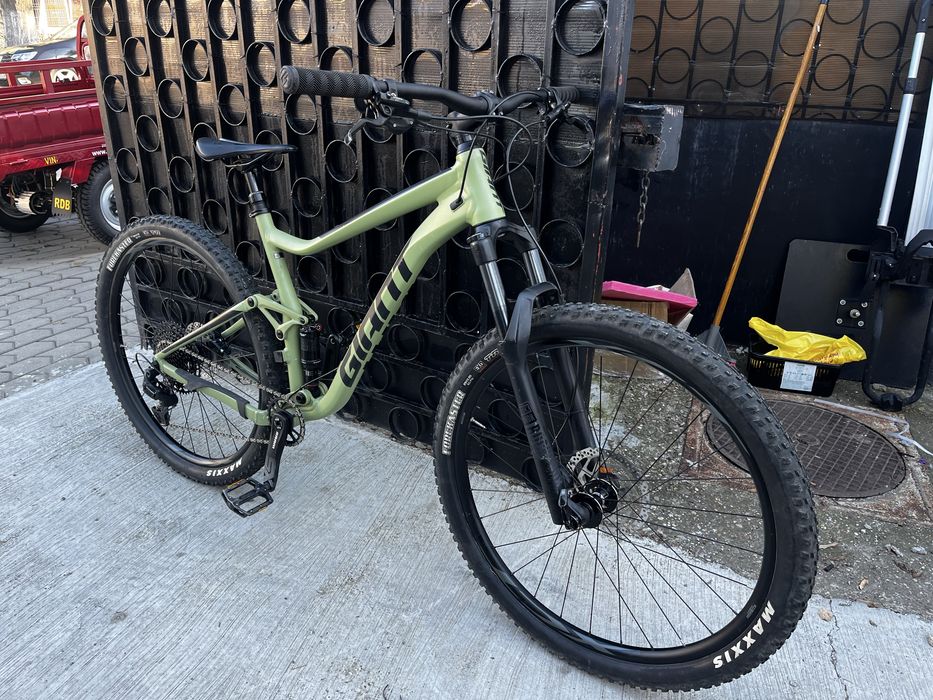 Bicicleta Full Giant Stance 29