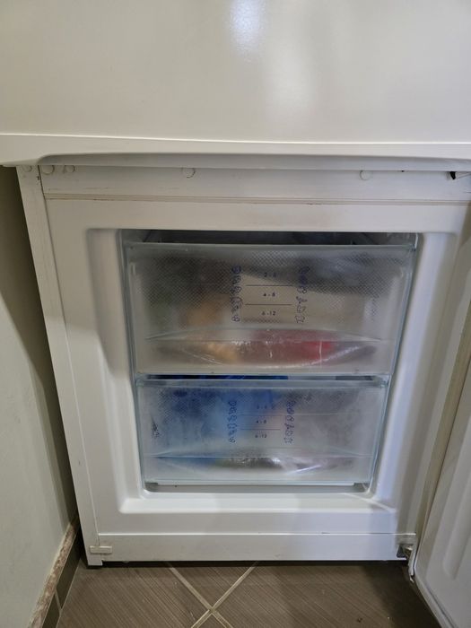 Хладилник с фризер Liebherr