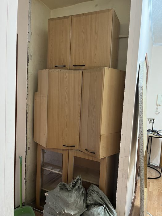 Навесные шкафы