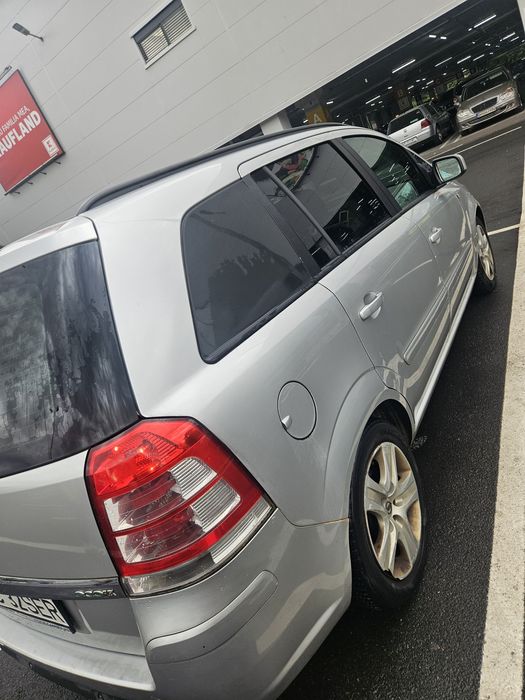 Opela zafira B 2010 1.7 diesel 6 trepte 7 locuri